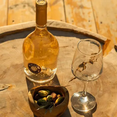 Meli Isle - Adults Only Hotell